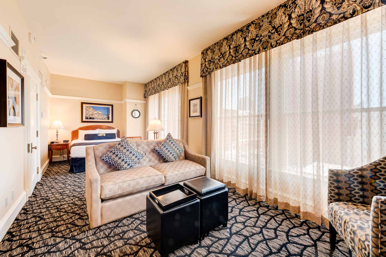 Gaslamp plaza suites discount